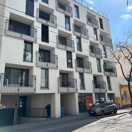 Mickey Apartment Old Town Bratislava Dış mekan fotoğraf